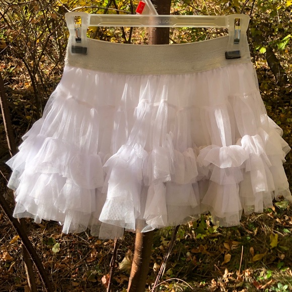 Short White Crinoline Underskirt Petticoat. Girls L-XL or Ladies Small - Picture 2 of 7